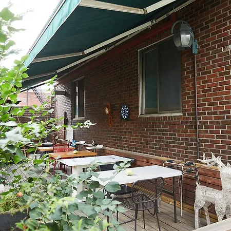 Haha Guesthouse Itaewon